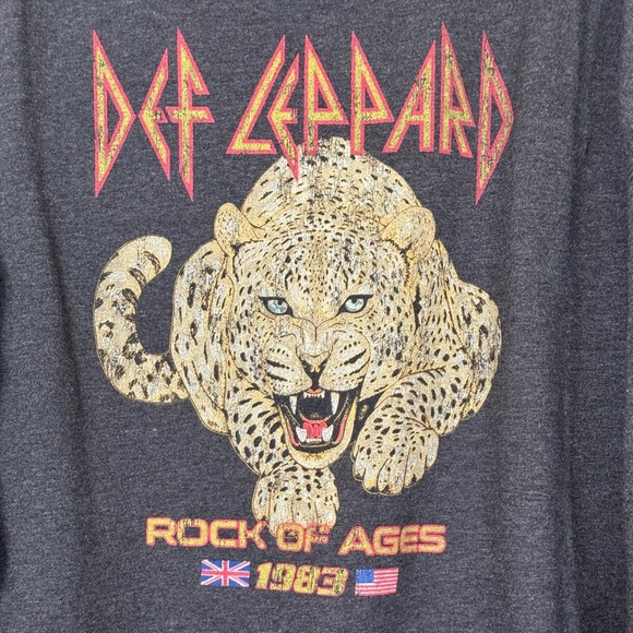 Def Leppard Gray‎ Crewneck Sweatshirt XXL Pull Over Rock of Ages 1983-Unisex - Picture 7 of 15